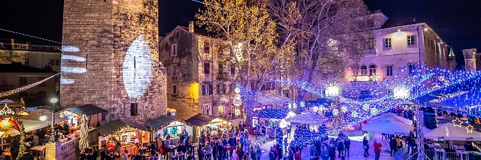 Auch Zadar ist im Advent feierlich geschmückt
