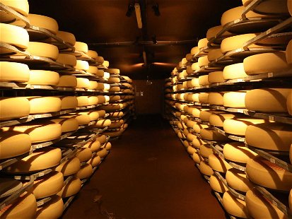 Käse-Reifelager in der Schaukäserei in Affoltern