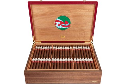 Humidor gefüllt mit 88 Zigarren im Toro-Format.