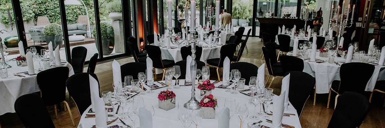 Das exklusive Dinner wird im stylischen Pavillon des Casino Baden-Baden im stimmungsvollen Ambiente des Restaurants »The Grill« serviert.