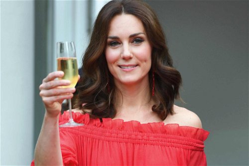Kate Middleton und Prinz William gönnen sich zu Hause angeblich gerne ein Gläschen Merlot. Bei ihrer Hochzeit 2011 wurden ausschliesslich Franzosen ausgeschenkt.