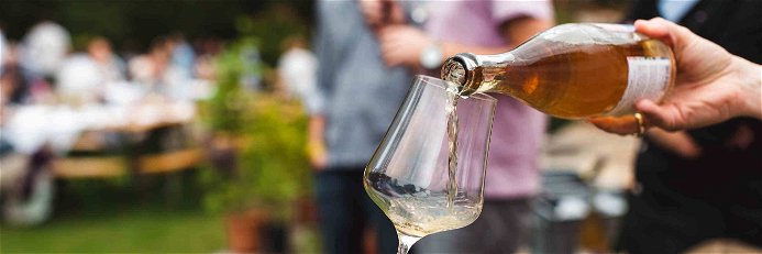 Der im Glas befindliche Wein soll alle Chancen zur bestmöglichen Präsentation bekommen.