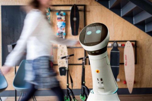 Laborprojekt. Roboter durften schon 2018 -Erfahrungen im »Hotel Schani« für das Fraunhofer Institut sammeln.