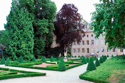 Château de Schengen: Der Park ist ebenso gepflegt wie die Weinberge, deren Pinot Gris (Grauburgunder) eine herausragende Stellung einnimmt.