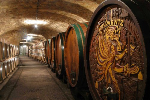 Großer Weißwein braucht seine Zeit zur Reife – wie hier im Keller des Weinguts Kollwentz.