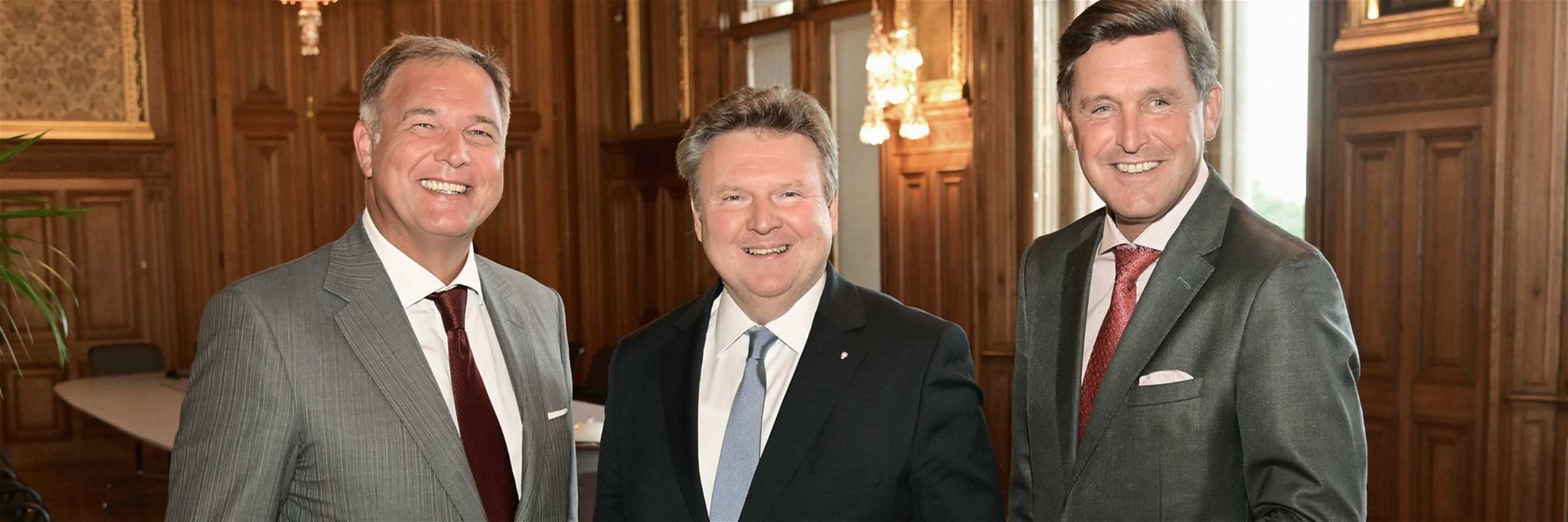 Bürgermeister Michael Ludwig (Mitte), Wirtschaftskammer-Wien-Präsident Walter Ruck (l.) und Finanzstadtrat Peter Hanke.