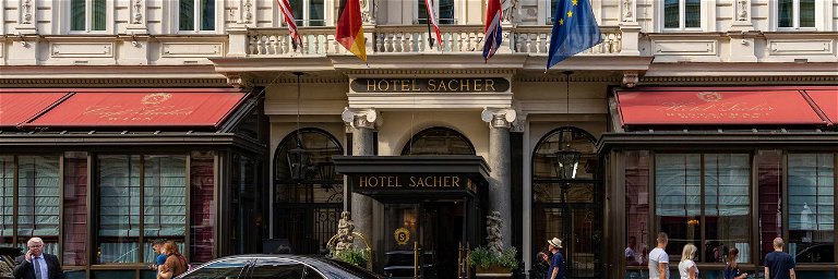 Der Eingang zum Wiener Hotel Sacher