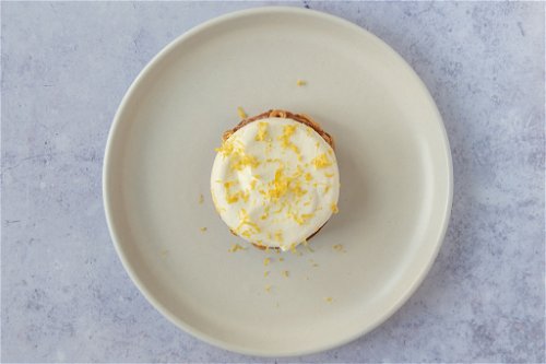 «churrøs» mit Vanille-Parfait, dulce de leche und Zitrone