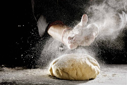 »Die meisten Menschen backen eigenes Brot als Ausgleich zum Alltag. Brotbacken ist entspannend, es macht den Kopf frei.« Lutz Geißler, Brot-Blogger und -Experte