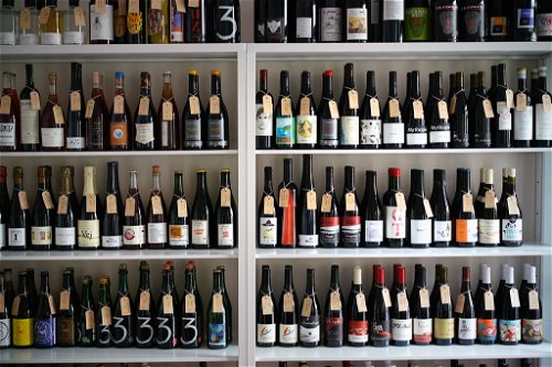 The Bottle Shop bietet während FOOD ZURICH Schweizer Naturweine und Cidres zur Verkostung an.