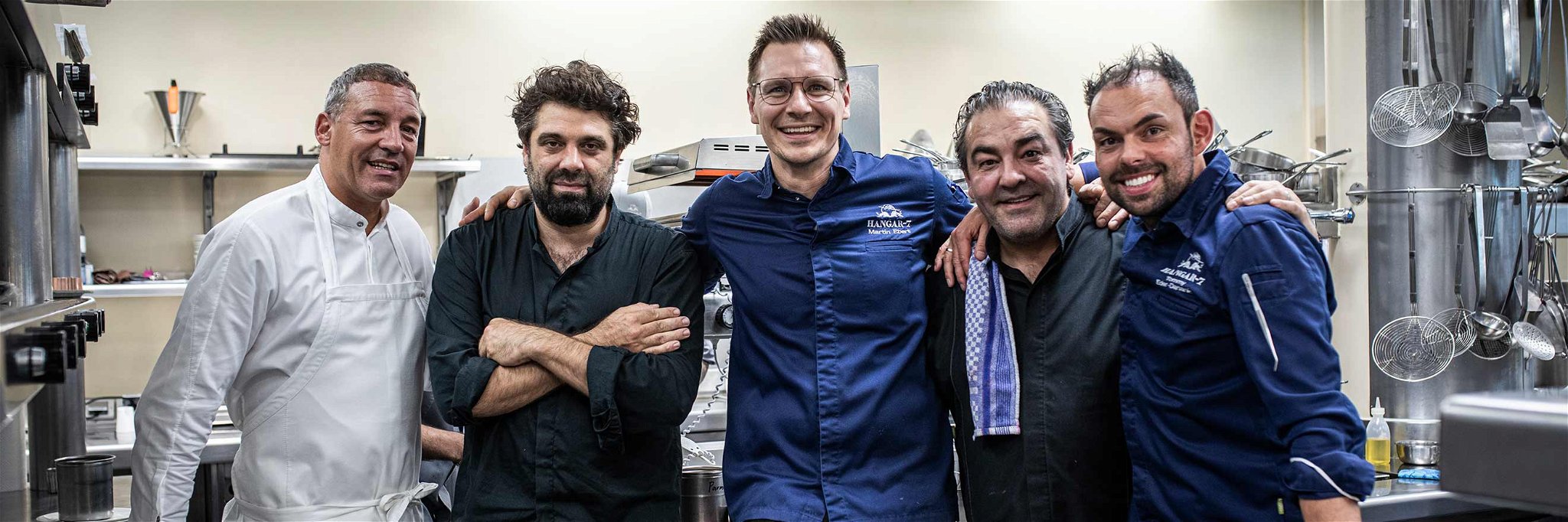Alain Weissgerber, Konstantin Filippou und Juan Amador mit Support vom Hangar-7-Team
