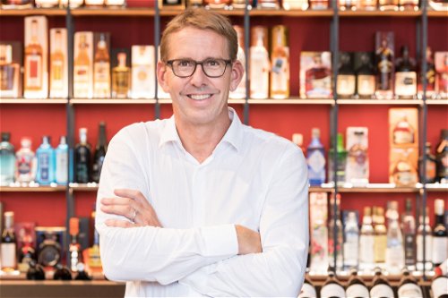 Urs Ullrich: Händler und Rum-Experte