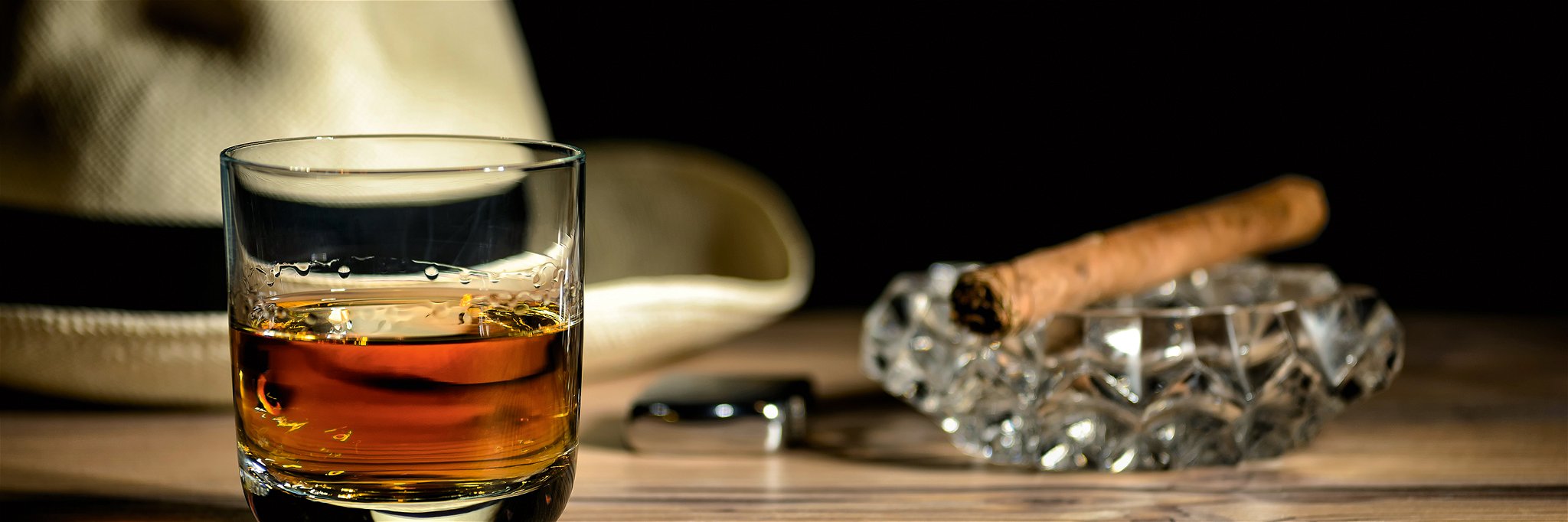 Rum schmeckt nicht nur zur Zigarre. Unter Experten ist längst klar: Rum wird ganz allgemein unterschätzt.