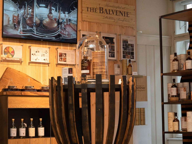 Der Pop-Up Store nimmt die Besucher auf eine sensorische Reise durch die Whisky-Produktion mit.