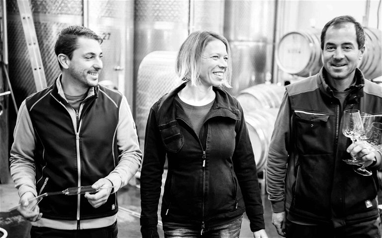 Das Weingut Buchegger wird heute von Silke Mayr und dem Kellermeister Michael Nastl (r.) geführt.