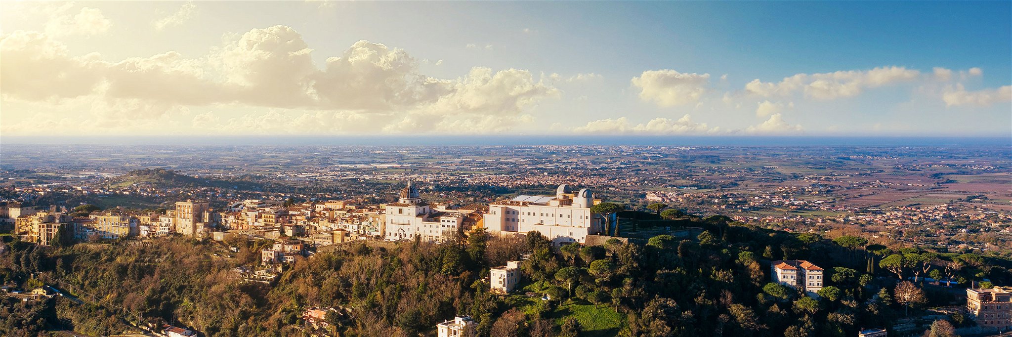Castel Gandolfo liegt rund 25 Kilometer südlich von Rom.