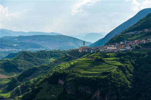 Trentino: Das Dorf Altavalle an der Grenze zu Südtirol.