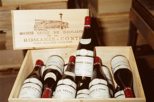 Die Weine der Domaine de la Romanée-Conti sind der Stoff, aus dem Burgunder-Träume sind: Kein Wein wird teurer bezahlt als Romanée-Conti, keiner heißer umworben – und keiner öfter gefälscht.