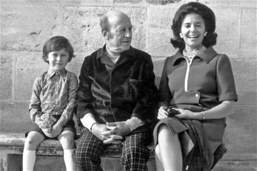 Wein-Baron Philippe de Rothschild mit Tochter Philippine und Enkel.