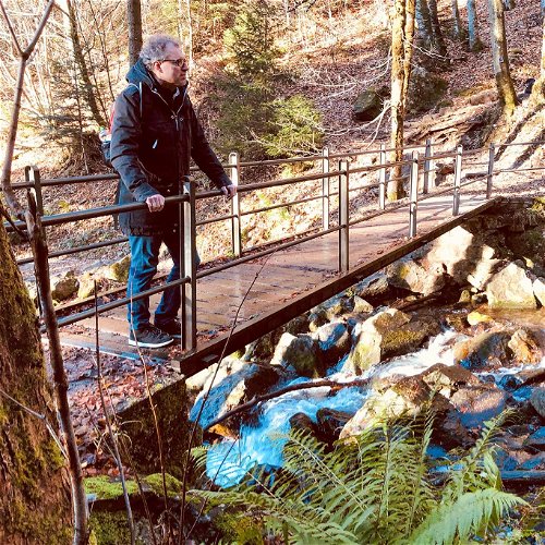 Sven Elverfeld geniesst die Natur im Schwarzwald.