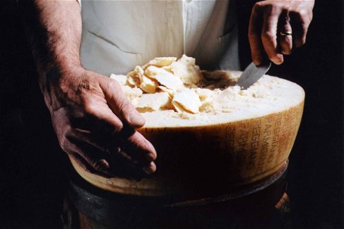 Never change a winning cheese: Seit dem Hochmittelalter hat sich die Herstellung von Parmesan im Wesentlichen nicht verändert.