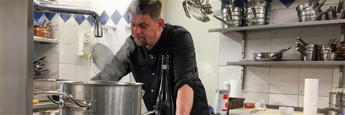 Tim Mälzer steht bei Kitchen Impossible immer wieder vor unlösbaren Aufgaben