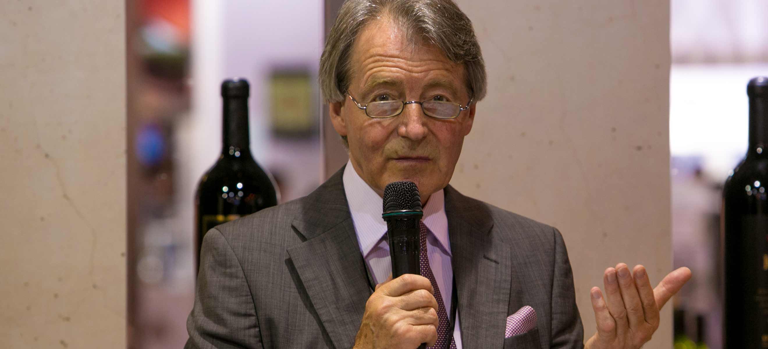 Trauer Um Wein-Ikone Steven Spurrier - Falstaff