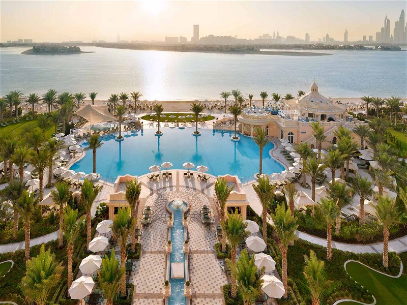 Das »Raffles the Palm Dubai« wird auf 100.000 Quadratmetern auf dem West Crescent der Palm Jumeirah liegen.