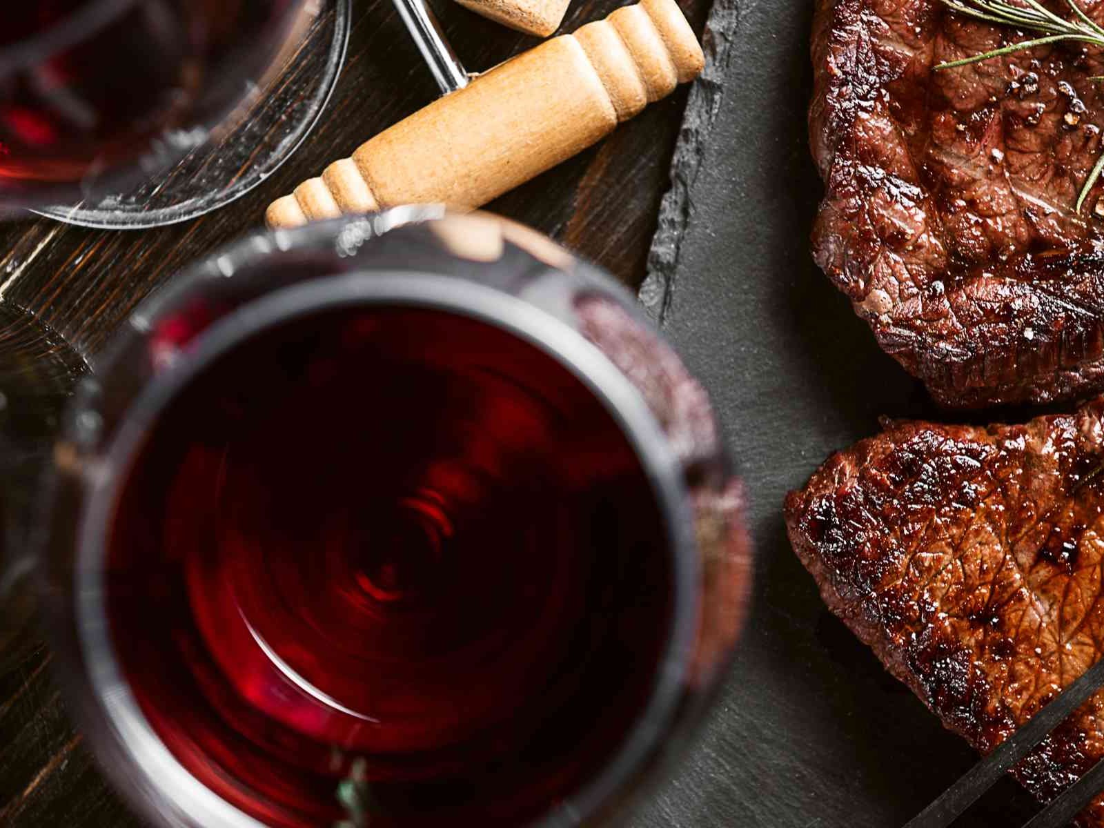 How to pair with wine with steak?