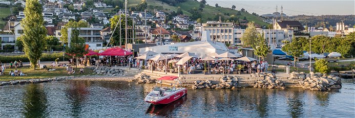 Das Restaurant «Pier 8716» wurde bereits zum vierten Mal in Folge zur beliebtesten Location am Wasser in der Schweiz gewählt.
