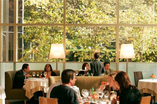 Toast mit Ei und Kaviar, einer von Vongerichtens&nbsp;Klassikern, findet sich immer wieder auch in den Menüs seines Signature-Restaurants «Jean-Georges»&nbsp;am Central Park.