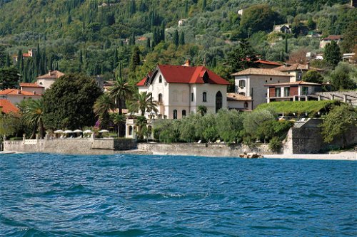 »Villa Giulia« in Gargnano am Westufer das Gardasees.