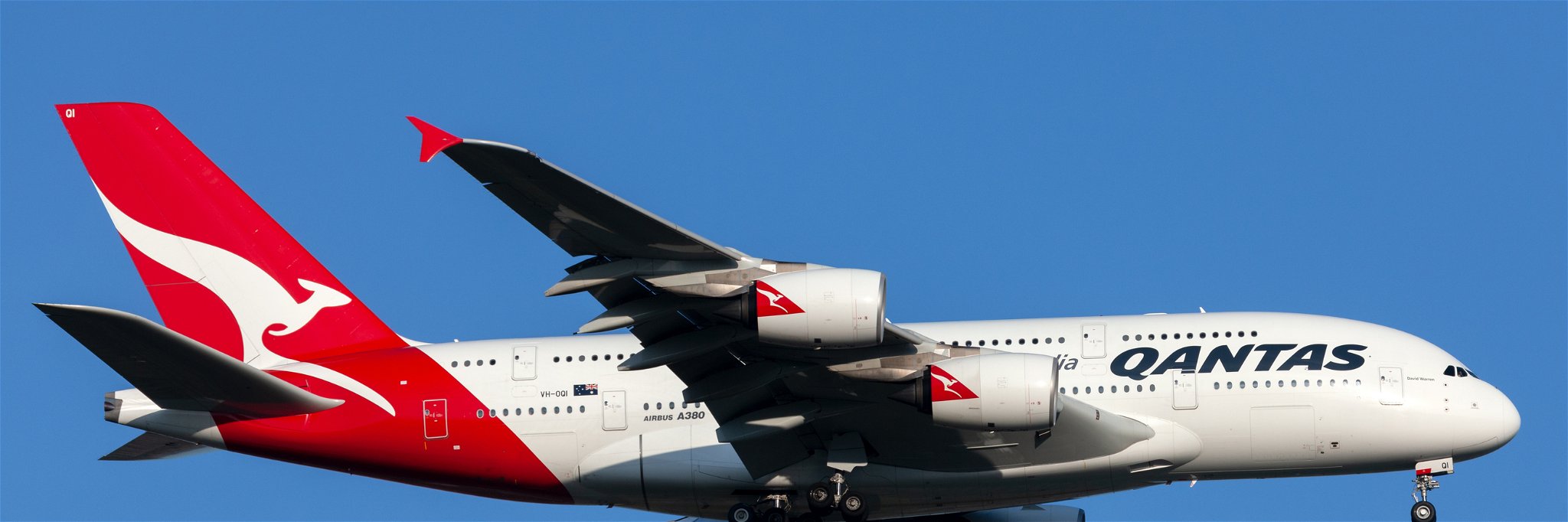 All Qantas workers will need to be fully vaccinated against Covid-19
