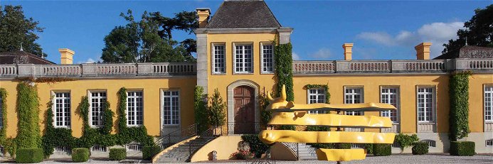 Repräsentatives Chateau im Bordelais