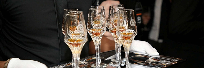 Von wegen Altherrengetränk: Cognac erlebt gerade wieder einen Boom in der internationalen Barszene, ob pur oder mit feinsten Zutaten zu einem extravaganten Cocktail verarbeitet.