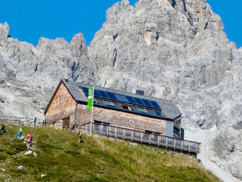 Spektakuläre Kulise: Die Franz Fischer-Hütte