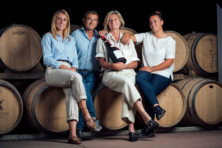 Alessia, Masimo, Cinzia und Carolina Travaglini führen das gleichnamige Weingut in der inzwischen vierten bzw. fünften Generation.&nbsp;