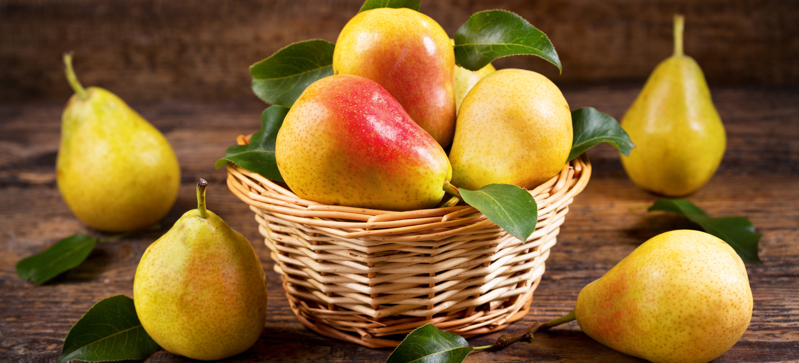 The 5 Best Pear Varieties to Discover Falstaff