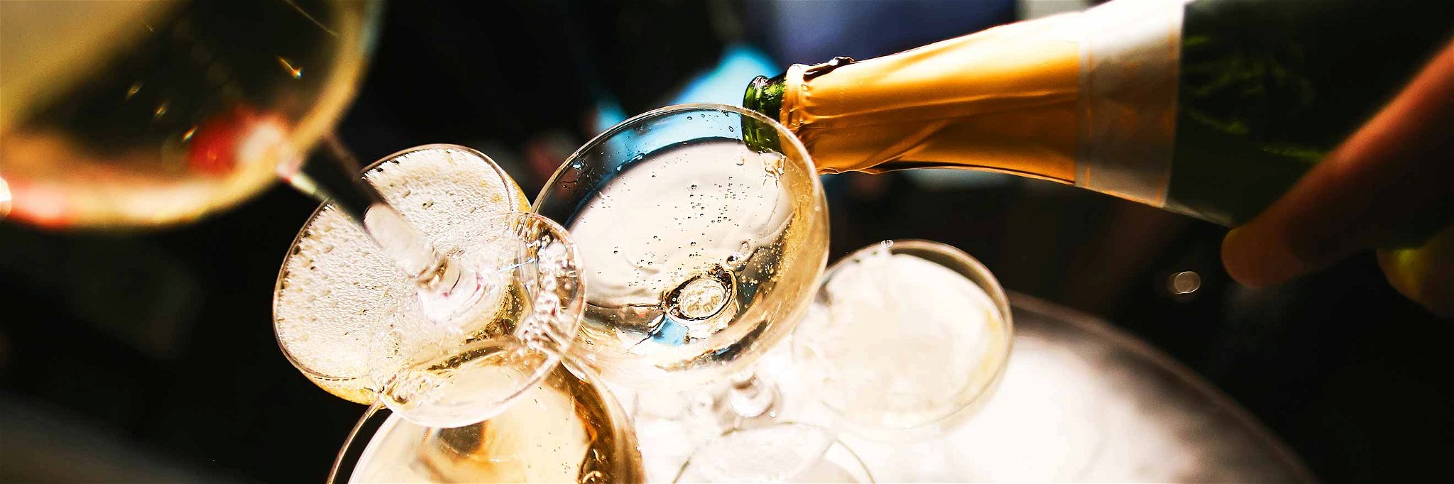 Neben facettenreichen Prestige-Cuvées suchen Kenner immer öfter perfekt gereifte Champagner.