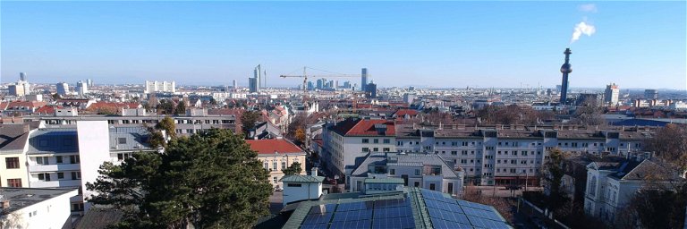 Die neue Solaranlage am Dach&nbsp;des KATTUS-Firmensitzes im 19. Wiener Gemeindebezirk