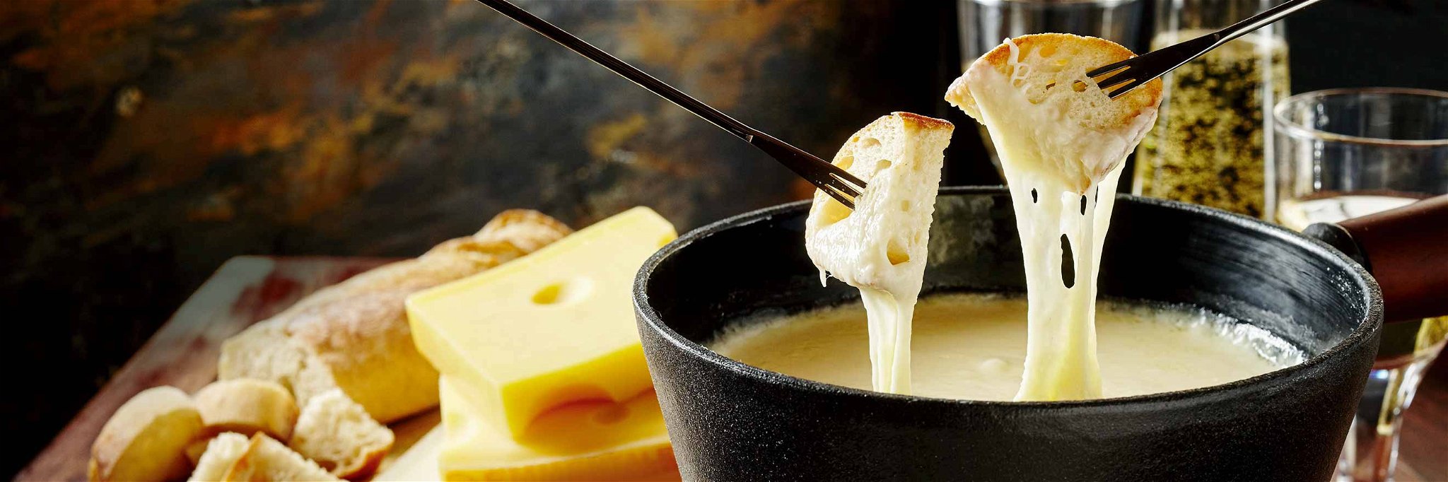 Weniger kompliziert, ­­als man annimmt: Käse­fondue ist ein einfaches Gericht aus hochwer­tigen Zutaten.