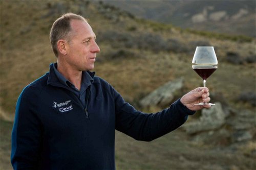 Der gebürtige Österreicher Rudi Bauer von Quartz Reef ist seit 1989 ein Qualitätsmotor für Pinot Noir aus Central Otago.
