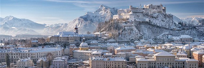 Winter in der wunderschönen Stadt Salzburg