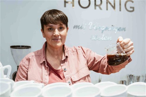 Barbara Bauer: Die Barista nimmt für ihre Kreationen Specialty Coffee.