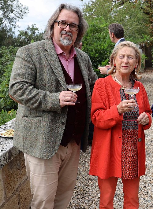 Falstaff Wein-Chefredaktor Peter Moser mit Marie-France Manoncourt, Besitzerin des Weinguts Château Figeac