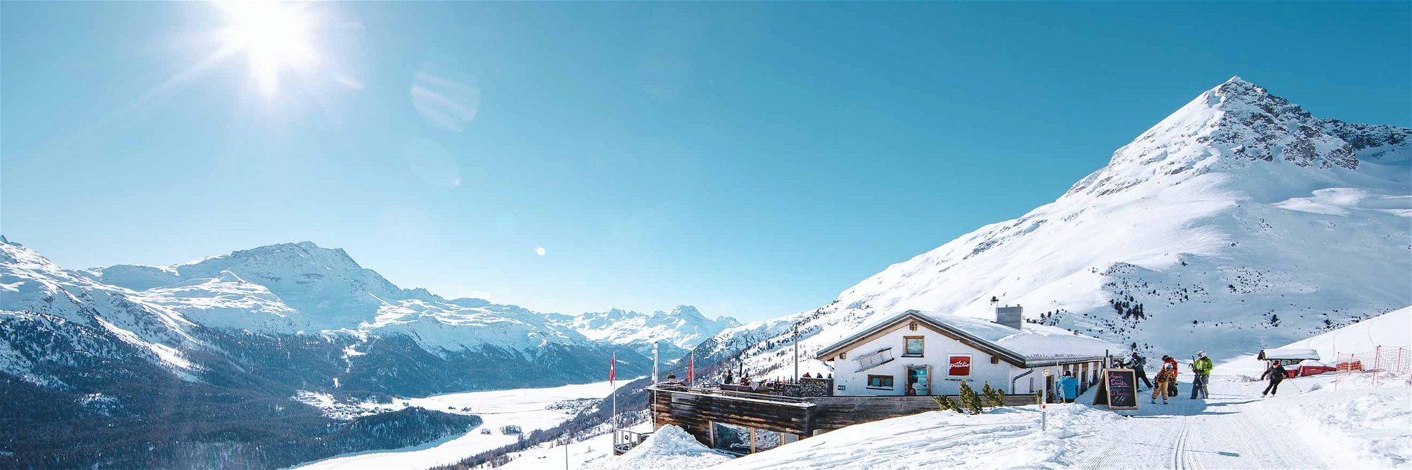 Im «El Paradiso» ist der Name Programm: Das Lokal gehört zu den besten Skihütten im Engadin.