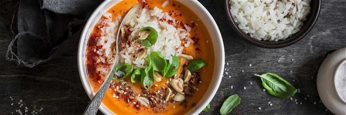 Suppen &amp; Currys: wärmend und gesund.