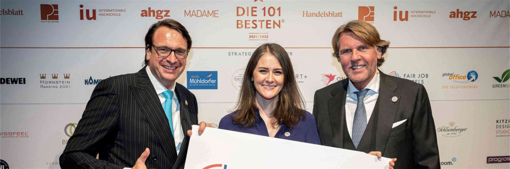 Alexander Aisenbrey, Maria Mittendorfer und Carsten K. Rath freuen sich über die Kooperation zwischen Fair Job Hotels und »Die 101 besten Hotels«.