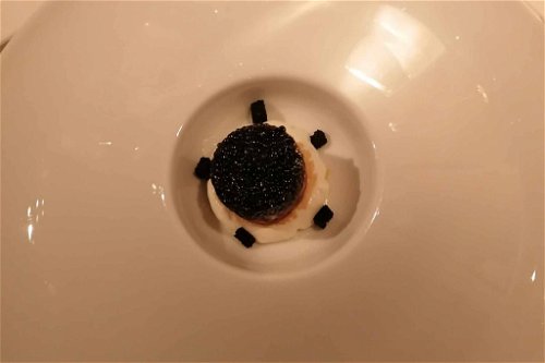 Kaviar auf Rindstartar
