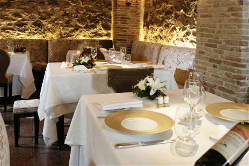 Chef Angelos Lantos' Spondi, which has two Michelin stars, is a must-visit.